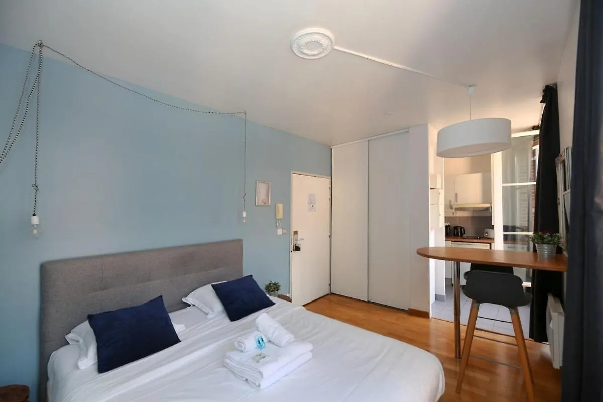 405 - Sejour Romantique Dans Un Studio De Paris 5 Apartmán